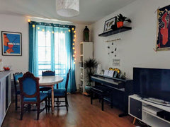 Welcome to our home !<br />Located next to Place de la Nation, our place is a ty Ris-Orangis, France Sunny and spacious Parisian Flat (Nation) Entire rental unit vacation rental 19242560