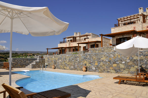 Les Esperides sont des maisonnettes en pierre dans le style cretois et implantee  Esperides Entire condo vacation rental 9726854