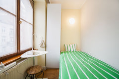 Mon logement est proche de La Quincaillerie, KOKUBAN Japanese Restaurant et Lili  Lumineux, Cosy et très agréable appartement Private room in rental unit vacation rental 17152504