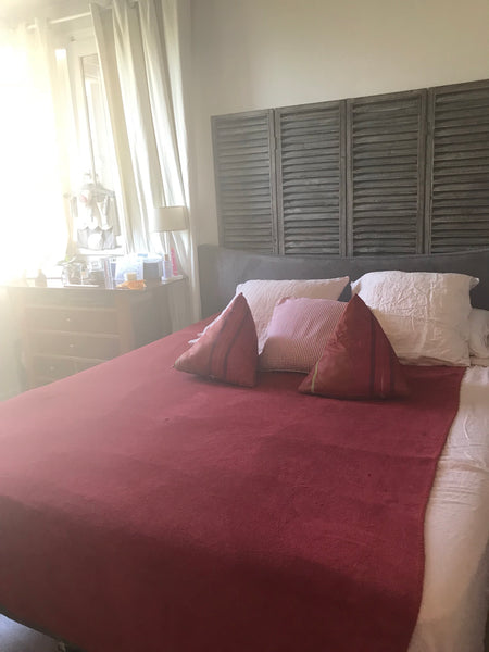 Une chambre privée dans un appartement cosy, où nous vivons avec ma fille de 20  Lyon, France Une chambre privée dans appartement cosy Private room in rental unit vacation rental 26557596