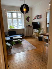 Charmerende rummelig lejlighed i rolige omgivelser på Østerbro. <br />15 min. ga Copenhagen, Denmark Charmerende lejlighed på Østerbro Entire condo vacation rental 567237058785699386