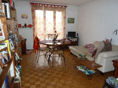Appartement 2 pieces, avec balcon, entierement équipé dans résidence calme sécur Lyon, France Appartement lumineux et calme Entire rental unit vacation rental 12144991