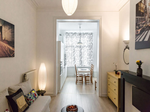 Very nice 1 bedroom flat with good volume.<br />The decoration is of modern styl Geneva, Switzerland Appartement spacieux à Etterbeek Entire rental unit vacation rental 603282948532444031