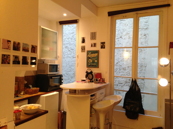 Situé au 1er étage, cet appartement chaleureux est idéalement situé à proximité  Paris, France Charmant 2 pièces au coeur du 14ème Entire rental unit vacation rental 15993965