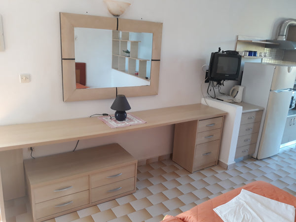 FREE Private gated parking area. A quiet 1st floor studio 100m away from the bea Greece 3 ✽Rosetta ✽One minute walk from the beach☀ Entire rental unit vacation rental 20783218