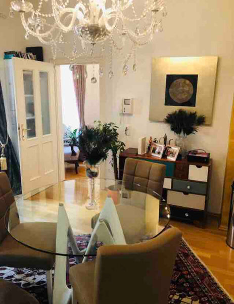 Lehne dich zurück und entspanne dich – in dieser ruhigen, stilvollen Unterkunft. Vienna, Austria Charmant Entire rental unit vacation rental 52800307