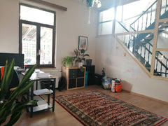 Easy access to the center by tram 55 (that stops in front of the door). In 25min Brussels, Belgium Maison chaleureuse et lumineuse avec grand jardin en pleine ville Private room in home vacation rental 53348524