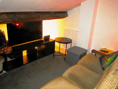 Logement sécurisé, situé au dernier étage (sans ascenseur) avec vue sur Fourvièr  Appartement calme centre-ville Entire rental unit vacation rental 51821805