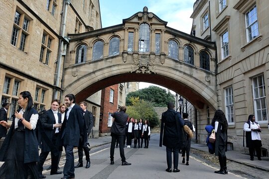 Private Oxford Students Tour with Entrance Advice Session  Private Tours and Travel Guide Europe London CITY Oxford Destination Tour