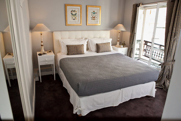 Spacious, bright and perfectly equipped, the apartment is full of charm thanks t Paris, France St Germain Elegance, AC, close to Luxemburg garden Entire rental unit vacation rental 5792519