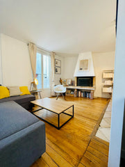 This very bright flat in the heart of Montmartre, the most romantic neighborhood Paris, France Wonderful flat in Montmartre Entire rental unit vacation rental 15811242