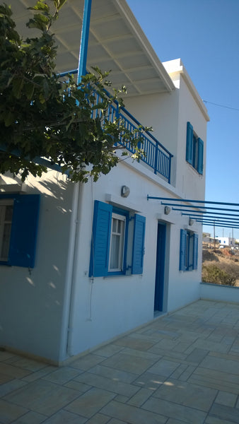 My place is good for couples and  families (with kids).<br /><br /><b>License nu Athens, Greece George rooms Entire home vacation rental 10767616