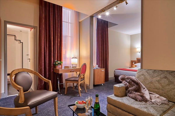 You’re looking for spacious, comfortable and luxurious accommodation? Opt for on Bordeaux, France Stay in a Suite - Hotel Bayonne Etche-Ona Room in boutique hotel vacation rental 34795930