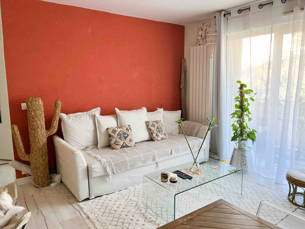 Joli T3 de 51 m2 refait entièrement à neuf. Il dispose de 2 chambres, d’une sall Bordeaux, France T3 balcon refait à neuf tout équipé Entire rental unit vacation rental 38384665