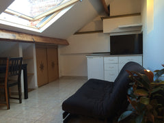 Studio indépendant dans maison unifamiliale.<br />Dernier étage d'une maison uni Anderlecht, Belgium Studio indépendant dans maison,télétravail possibl Entire guest suite vacation rental 21182790
