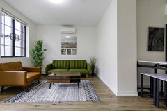 Keep it simple at this peaceful and centrally-located place. New York, United States Rental unit in Queens · 1 bedroom · 2 beds · 1 bath Entire rental unit vacation rental 1026135119577143745