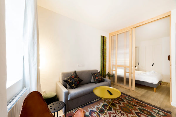 Have a memorable stay in our fully renovated apartment decorated in an ethnic st France MEMORABLEPLACE-Ethnic Ambience - 5PERS -Vieux Lyon Entire rental unit vacation rental 43436735