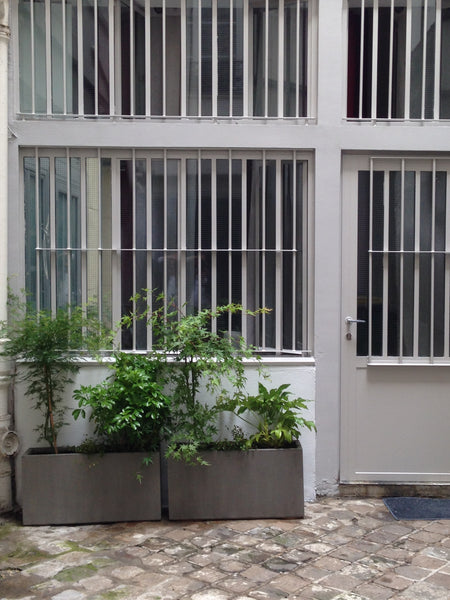 Our small atelier d'artiste, a studio, 230 square feet, is on the ground floor o Paris, France Small Atelier d'Artiste Faubourg Montmartre Entire rental unit vacation rental 17875085