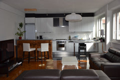 Grand salon séjour, cuisine US équipée, électroménager, multimédia, coin nuit av Aiton, France 65m² très agréable, équipé,lumineux Entire rental unit vacation rental 10172295