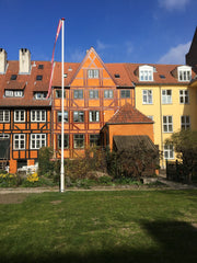 A large and beautiful apartment in a historic house from the 17th Century in the Copenhagen, Denmark Atmosphere by the canals of Central Copenhagen Entire rental unit vacation rental 33727751