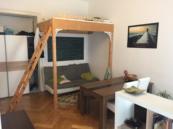 I am renting my room in our 3-persons-apartment community.<br />The flat is loca Vienna, Austria Nice private room in 4th district,  Vienna HBF Private room in rental unit vacation rental 26248832