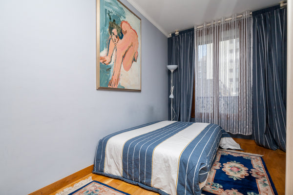 We offer elegant rooms in a 85 m² apartment near the Republic metro station Gonc Paris, France beautiful apartments central Paris. Entire rental unit vacation rental 4814986