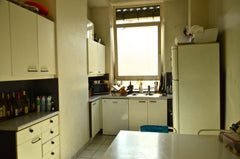 Une chambre en mezzanine dans un appartement de 130 m2.<br />2 salles de bain de Kraków, Poland Chambre très bien placée à Lyon 6 Shared room in rental unit vacation rental 29878206