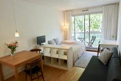 Only “bail mobilité” rentals from 1 to 10 months or students 9 months Sept-June, Paris, France Studio with floor-to-ceiling window and balcony Entire rental unit vacation rental 10128753