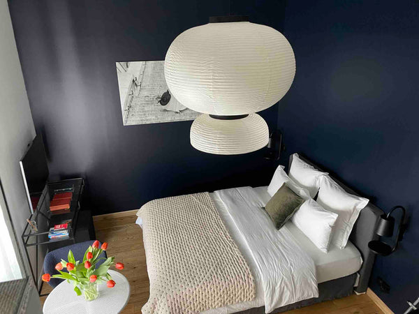 Very comfy and design studio in a renovated Art Deco theater.<br />Quiet because Paris, France Theatrical studio in Haut Marais Entire rental unit vacation rental 6111649