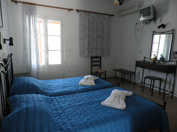 is a new built (2006), traditional complex right on the beach of Vathi in Sifnos Vathy, Greece studio in sifnos 20 meterfrom beach Entire rental unit vacation rental 11714093