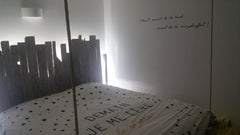 Valérie, son époux et leurs enfants vous accueillent dans leur Loft à 3 minutes  Lyon, France Chambre privée au cœur d'un loft Private room in townhouse vacation rental 28620528