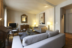 Located in lively and charming Montmartre, in a the typically parisian building  Paris, France Elegant appartment in Montmartre Entire rental unit vacation rental 11265